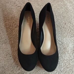 Apt 9 Black Wedges